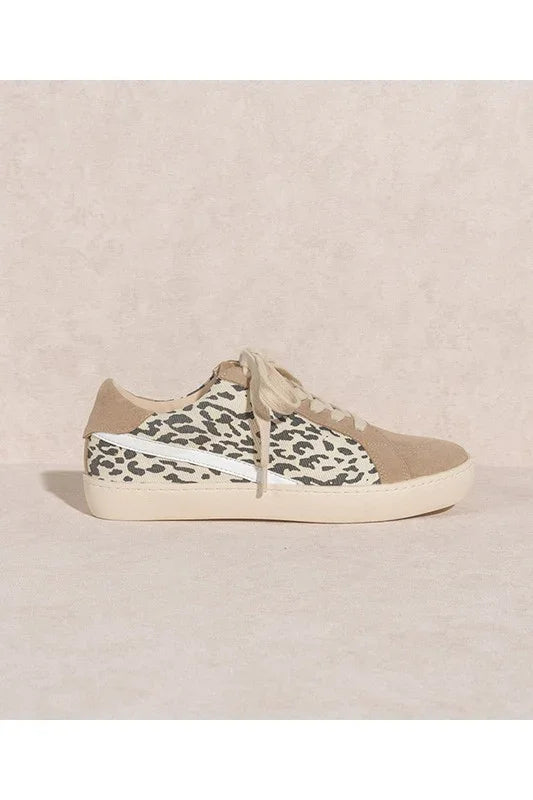 JORDAN-LOW TOP SNEAKERS