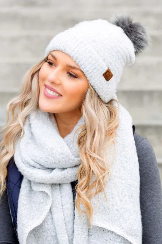 CC Ultra Soft Fur Pom Beanie beanie White OneSize