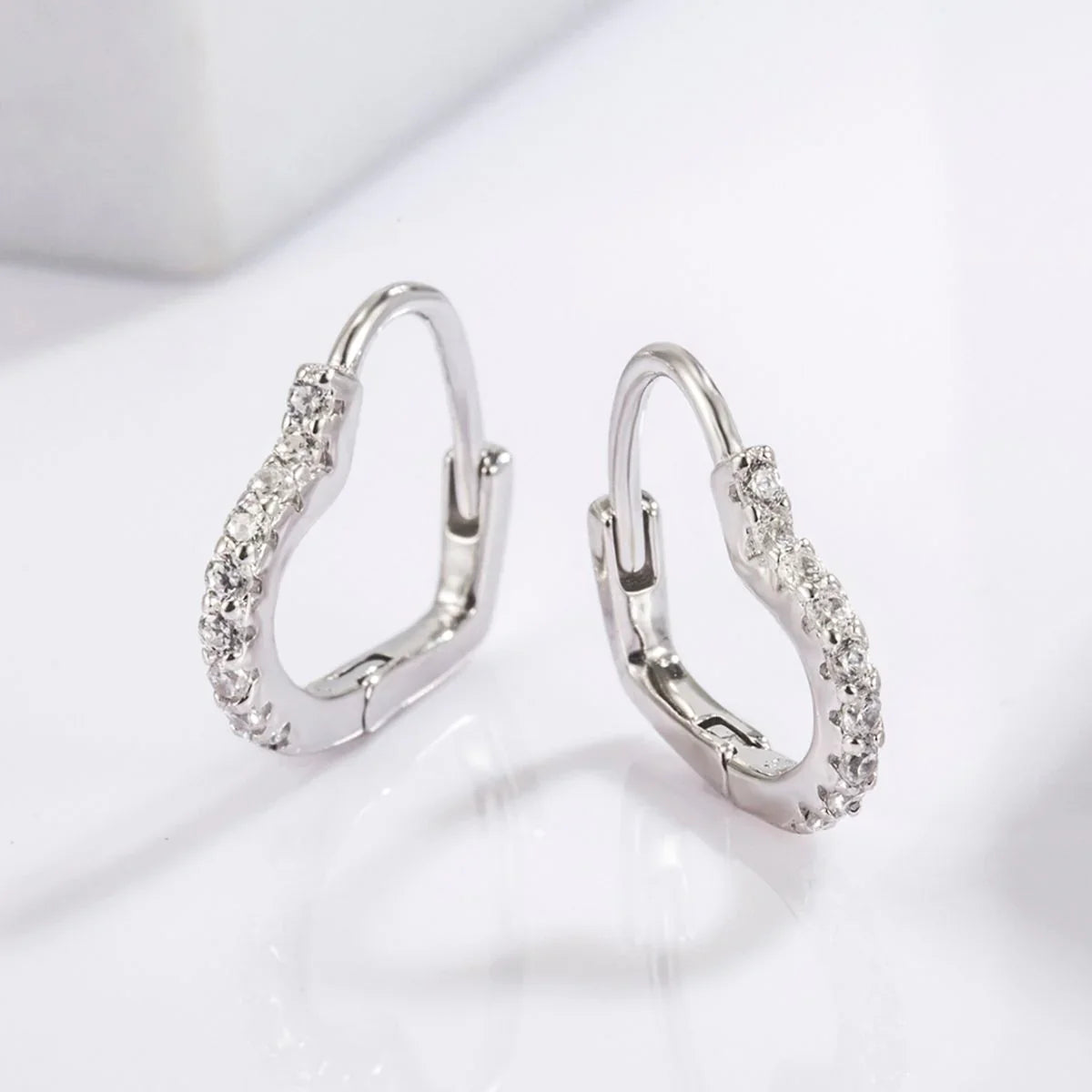 925 Sterling Silver Zircon Heart Shape Earrings – Elegant & Timeless Jewelry for Women Earrings