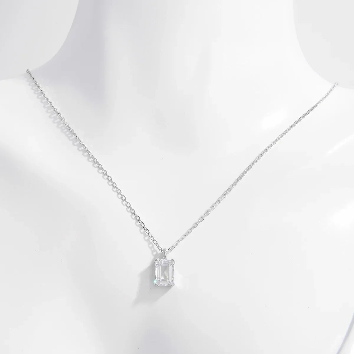 Elegant 925 Sterling Silver Zircon Pendant Necklace necklace