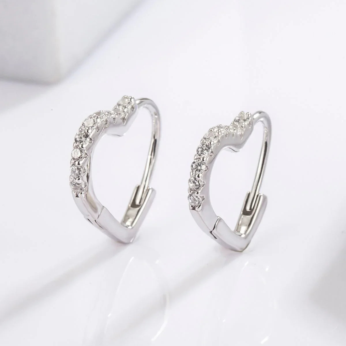 925 Sterling Silver Zircon Heart Shape Earrings – Elegant & Timeless Jewelry for Women Earrings