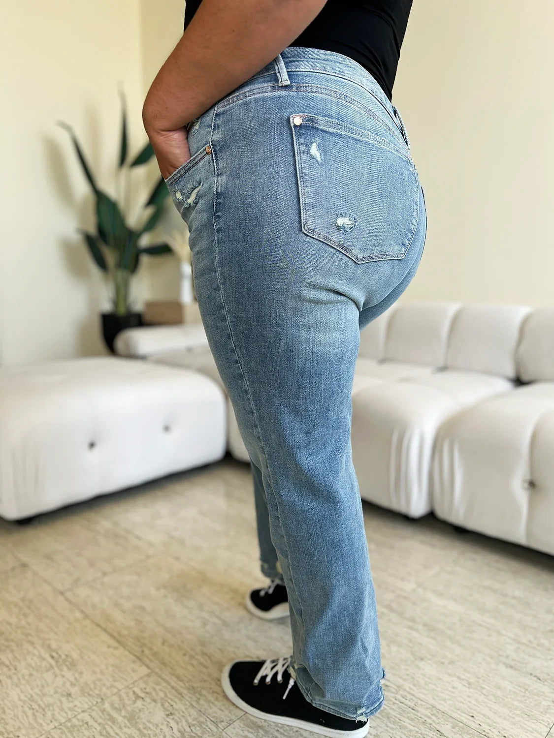 Judy Blue Full Size Mid Rise Distressed Straight Jeans Judy Blue