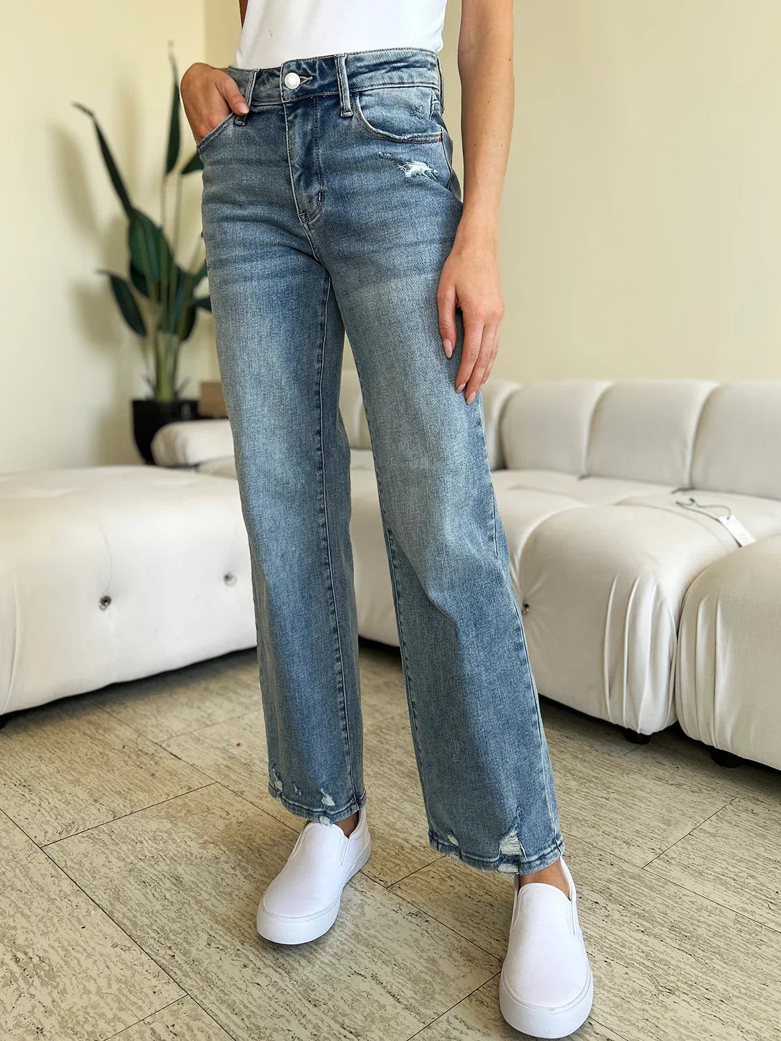 Judy Blue Full Size Mid Rise Distressed Straight Jeans Judy Blue