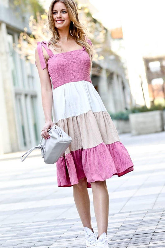 Smocking Detail Tiered Dress Dress L