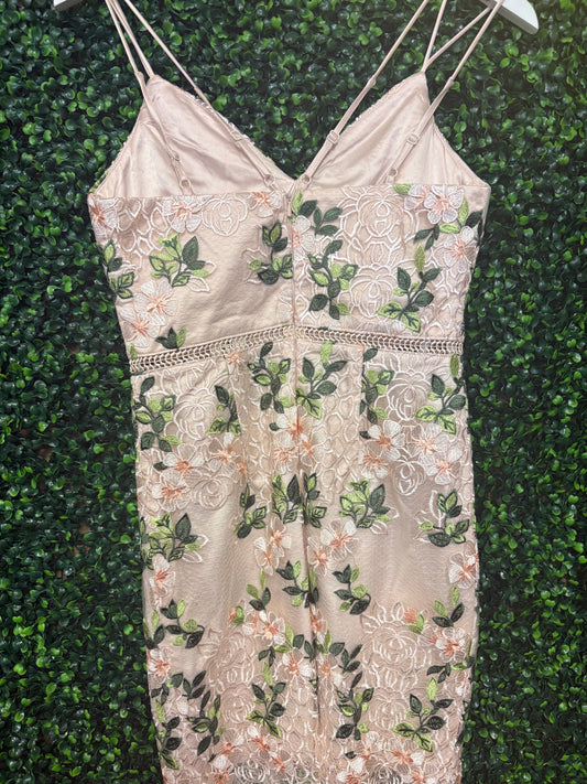 Minuet Floral Lace Midi Dress