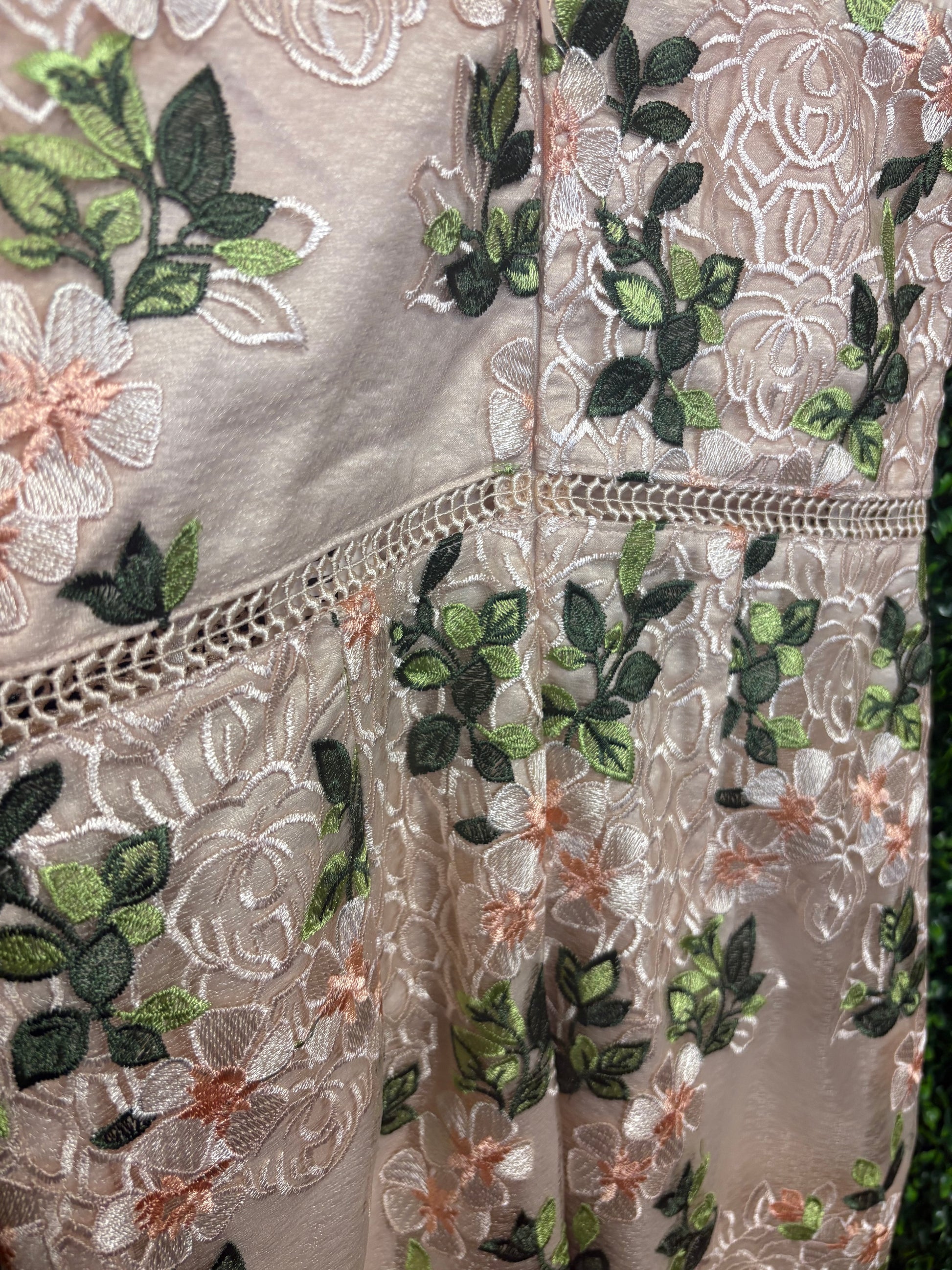 Minuet Floral Lace Midi Dress