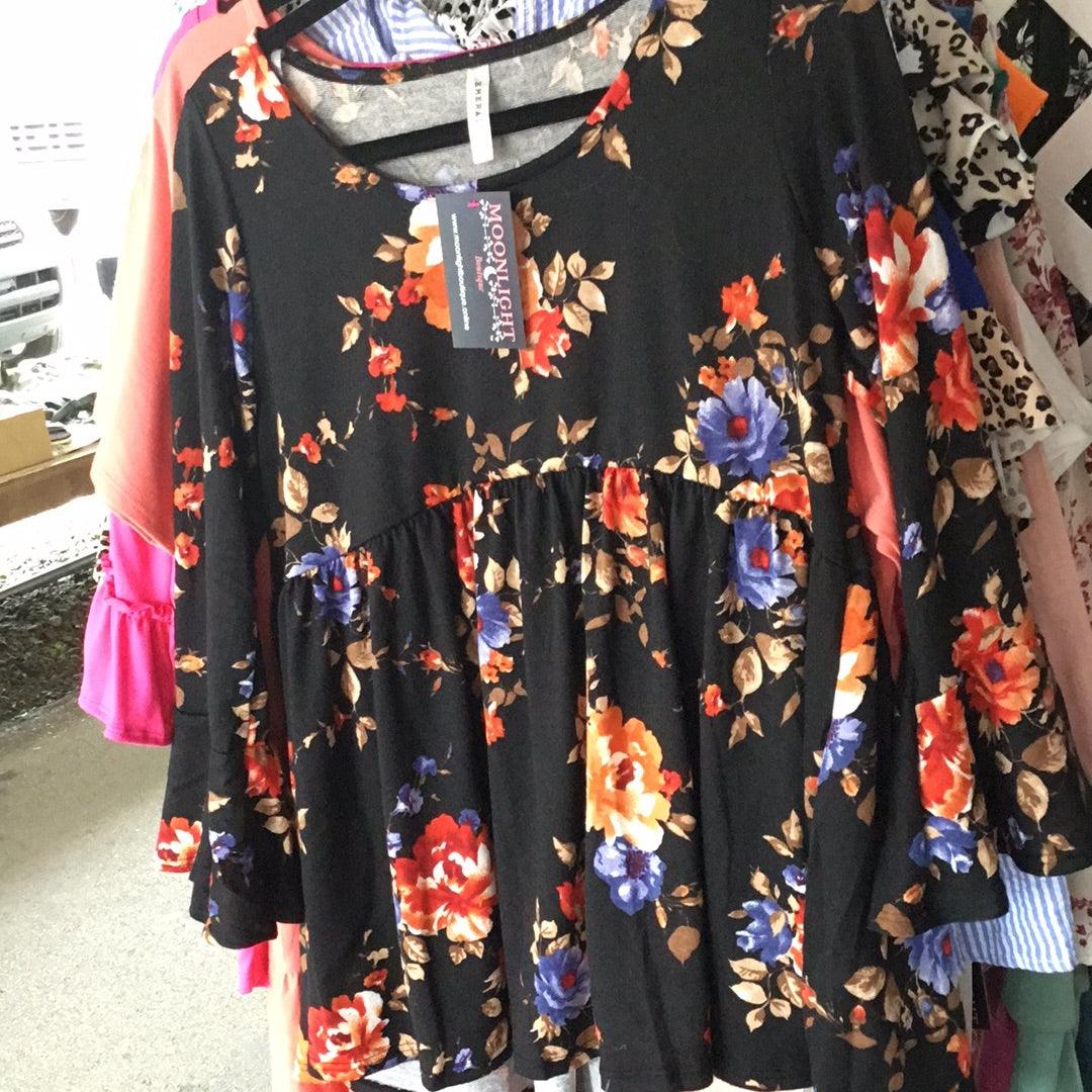 Black Floral Top - Moonlight Boutique