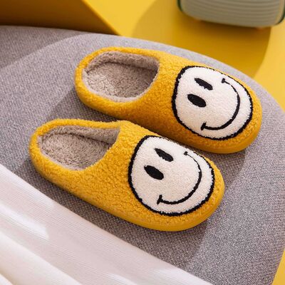 Melody Smiley Face Slippers - Moonlight Boutique