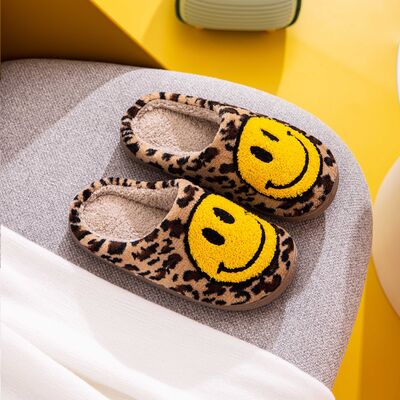 Melody Smiley Face Leopard Slippers - Moonlight Boutique