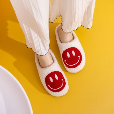 Melody Smiley Face Cozy Slippers - Moonlight Boutique