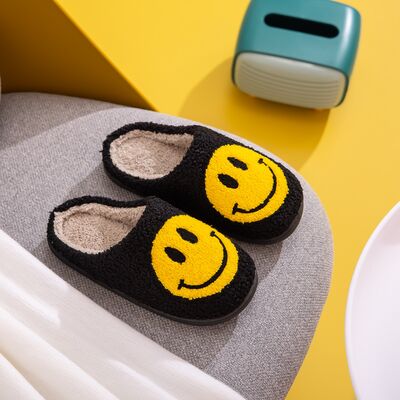 Melody Smiley Face Slippers - Moonlight Boutique