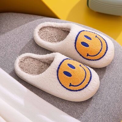 Melody Smiley Face Slippers - Moonlight Boutique