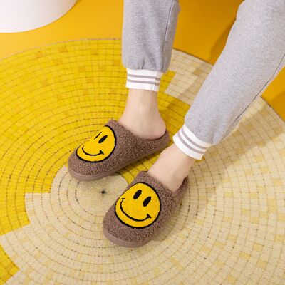 Melody Smiley Face Slippers - Moonlight Boutique