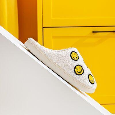 Melody Smiley Face Slippers - Moonlight Boutique