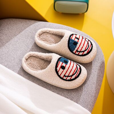 Melody Smiley Face Slippers - Moonlight Boutique